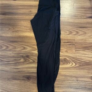 Athleta Black Vitality Stash Pocket 7/8 Tight